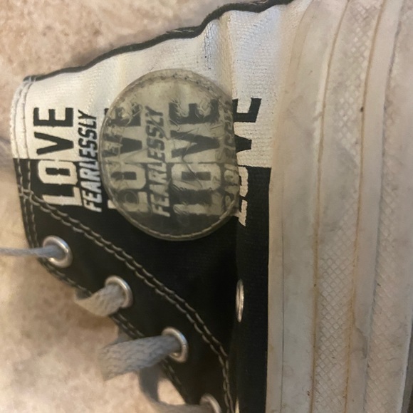 Love fearlessly converse sneakers - Picture 7 of 7